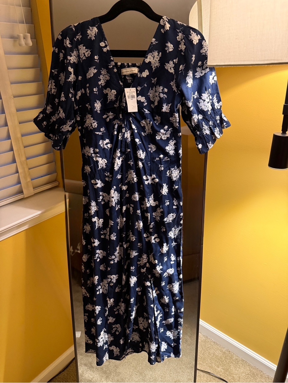 Abercrombie & Fitch Navy Floral V-Neck Midi Dress